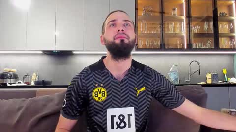 Andrew online show from November 2025 03:24:02 PM