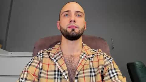 Snapshot of free_man___ chatting on November 2025 04:22:01 AM Andrew online show from November 2025 04:22:01 AM