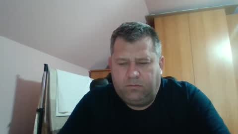 freeboy80180 online show from December 2024 08:43:02 AM