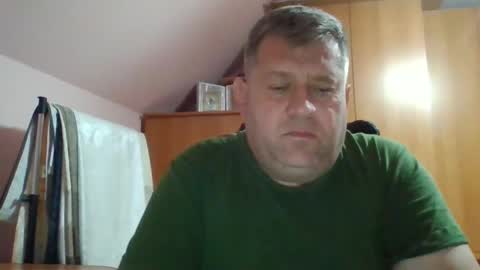 freeboy80180 online show from September 2025 05:51:02 PM