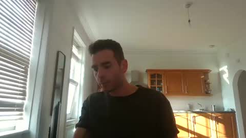 Snapshot of frenchbdmaninlondon chatting on October 2025 02:38:01 PM Horny Paul online show from October 2025 02:38:01 PM