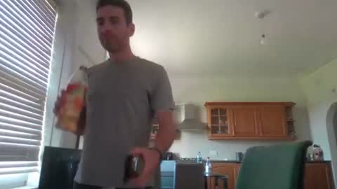 Snapshot of frenchbdmaninlondon chatting on October 2025 10:44:01 AM Horny Paul online show from October 2025 10:44:01 AM