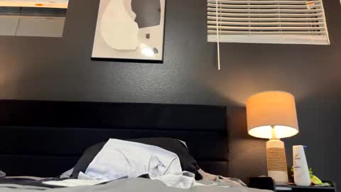 frenchcouple739 online show from December 2024 11:44:01 AM