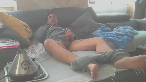 Snapshot of frenchpapalover chatting on December 2024 08:27:01 AM frenchpapalover online show from December 2024 08:27:01 AM