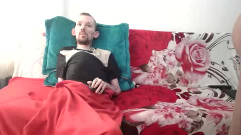 Snapshot of frenchroulette chatting on March 2026 08:37:02 PM Thomas y Sophia online show from March 2026 08:37:02 PM