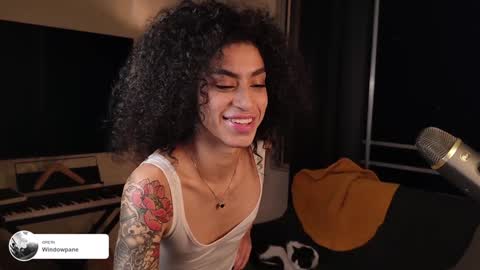 Snapshot of fresatanica chatting on December 2024 04:15:02 AM Vale online show from December 2024 04:15:02 AM