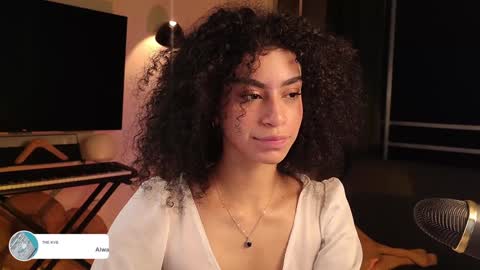 Snapshot of fresatanica chatting on February 2025 07:04:02 AM Vale online show from February 2025 07:04:02 AM