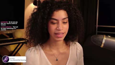 Snapshot of fresatanica chatting on February 2025 10:07:02 AM Vale online show from February 2025 10:07:02 AM