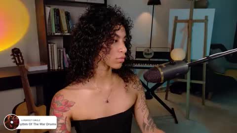 Snapshot of fresatanica chatting on September 2025 01:16:02 AM Vale online show from September 2025 01:16:02 AM