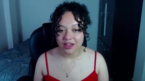 Snapshot of freud_x_louise1 chatting on December 2024 12:08:01 AM Louise online show from December 2024 12:08:01 AM