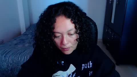 Snapshot of freud_x_louise1 chatting on November 2025 01:00:01 PM Louise online show from November 2025 01:00:01 PM