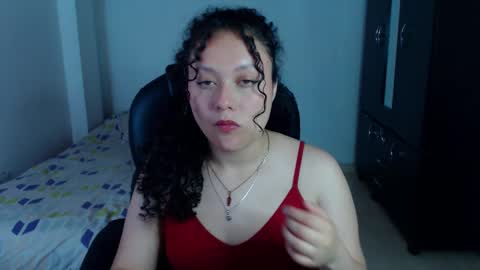 Louise  online show from December 2025 04:53:01 AM