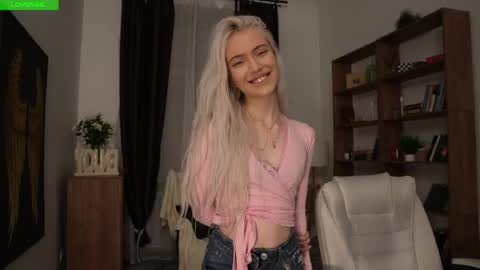 Freya online show from April 2026 08:07:01 PM