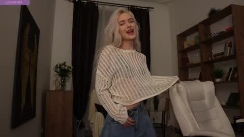 Freya online show from April 2026 07:09:01 PM
