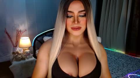 Snapshot of freya_lovestocum chatting on November 2025 11:26:02 PM Miss Frea online show from November 2025 11:26:02 PM
