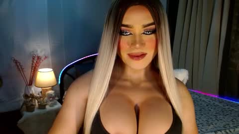 Snapshot of freya_lovestocum chatting on November 2025 06:07:02 PM Miss Frea online show from November 2025 06:07:02 PM