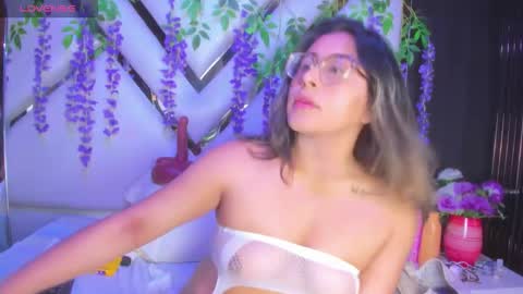 Freya online show from May 2026 03:57:02 AM