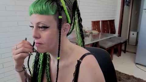 freyaa_sorceress online show from October 2025 03:07:01 PM