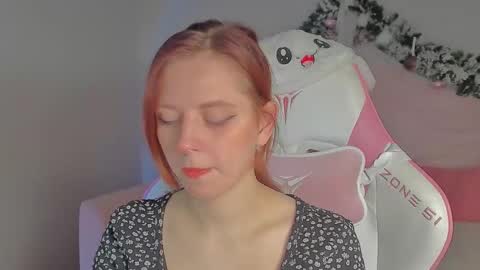 FreyaVey online show from December 2025 05:36:02 AM