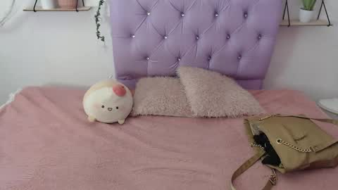 Freyja online show from September 2025 03:16:02 AM