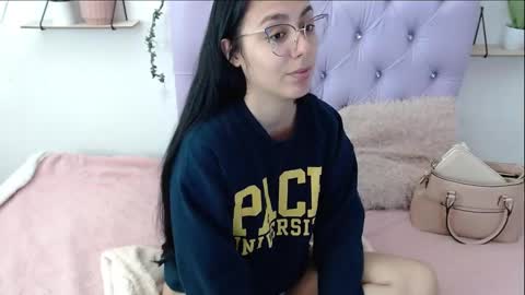 Freyja online show from October 2025 09:43:02 PM