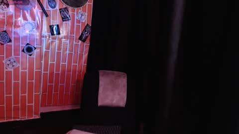 Snapshot of freyjalodbrok chatting on March 2026 12:05:02 AM Call me Lilith online show from March 2026 12:05:02 AM