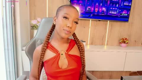 Snapshot of frida_kiroga chatting on June 2026 07:30:02 PM Frida Kiroga online show from June 2026 07:30:02 PM