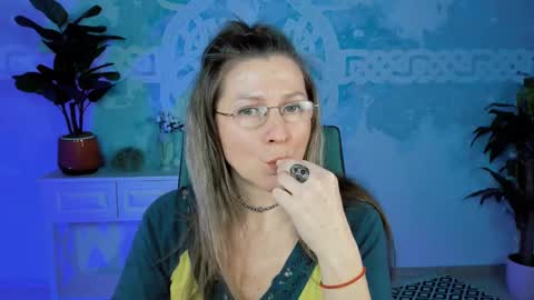 Frida Tander online show from March 2025 04:07:02 PM