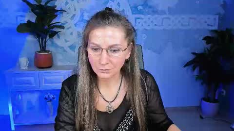 Frida Tander online show from September 2025 01:24:01 PM