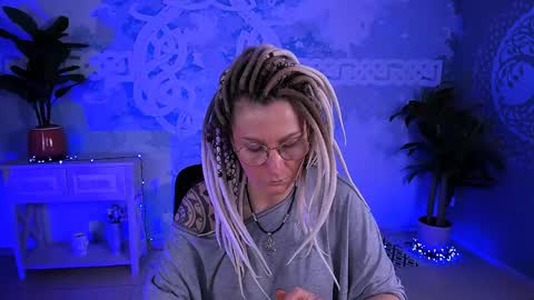 Frida Tander online show from May 2026 05:24:01 AM