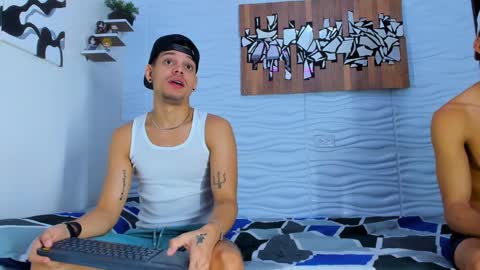 Snapshot of friendsofeverything_ chatting on September 2025 01:36:02 PM Adam y pitter online show from September 2025 01:36:02 PM