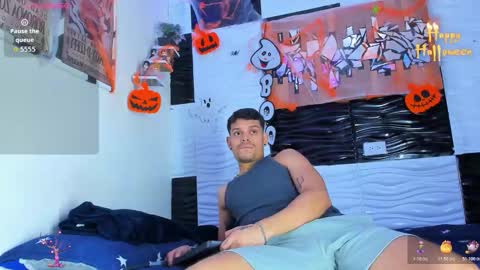 Snapshot of friendsofeverything_ chatting on October 2025 11:29:02 PM Adam y pitter online show from October 2025 11:29:02 PM