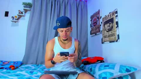 Snapshot of friendsofeverything_ chatting on July 2026 01:03:01 PM Adam y pitter online show from July 2026 01:03:01 PM