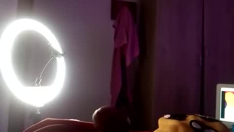 Snapshot of friqui_sex chatting on December 2025 08:19:02 AM friqui_sex online show from December 2025 08:19:02 AM