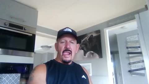 Snapshot of friskyneedsum chatting on September 2025 04:18:01 PM bob online show from September 2025 04:18:01 PM