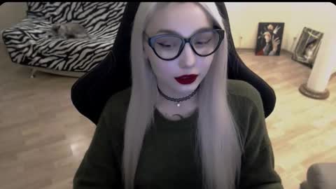 Snapshot of fromsun_forsoul chatting on November 2025 11:43:01 AM Lilith online show from November 2025 11:43:01 AM