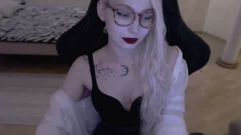 Lilith online show from July 2026 05:17:02 PM
