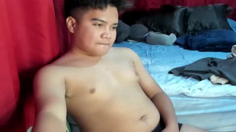 Snapshot of frostbite_69 chatting on February 2025 12:28:01 AM GABBY online show from February 2025 12:28:01 AM