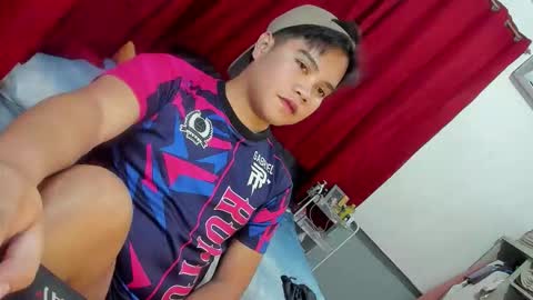 Snapshot of frostbite_69 chatting on October 2025 05:25:02 PM GABBY online show from October 2025 05:25:02 PM