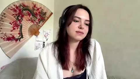 Emily online show from June 2026 07:14:01 AM