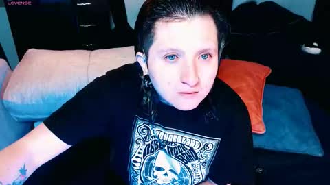 Snapshot of ftmblueyes chatting on October 2025 03:15:02 AM HEHIM online show from October 2025 03:15:02 AM