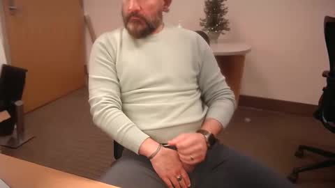 fuckadilf online show from December 2024 04:57:01 PM