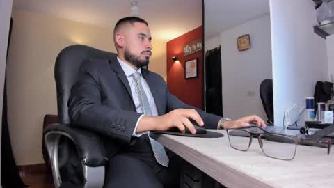 SERGIO THE SEX LAWYER online show from April 2026 06:19:01 AM
