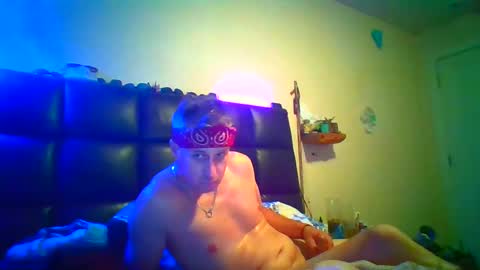 Snapshot of fuckery101cpl chatting on September 2025 02:44:02 AM fuckery101cpl online show from September 2025 02:44:02 AM