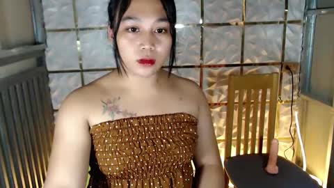 Snapshot of fucking_crystal chatting on February 2026 04:52:01 AM ITS ME CRYSTAL online show from February 2026 04:52:01 AM