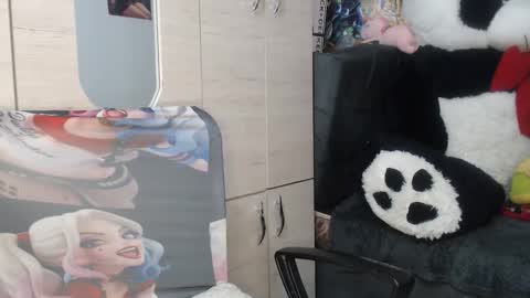 Mia and Gary  online show from January 2026 02:03:01 AM