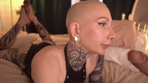 Eva         all my links   online show from February 2025 12:47:02 PM