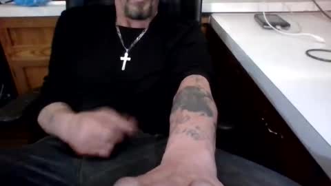 Snapshot of fuckmehard221187 chatting on January 2025 09:48:02 AM me online show from January 2025 09:48:02 AM