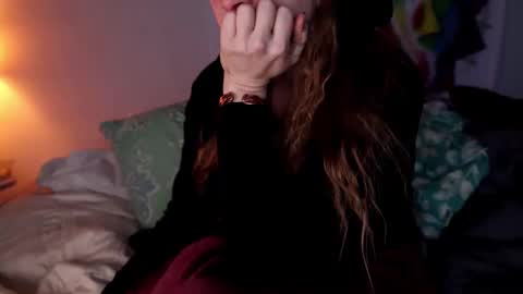 Snapshot of fuckmypussyplz1 chatting on January 2025 11:33:01 PM fuckmypussyplz1 online show from January 2025 11:33:01 PM