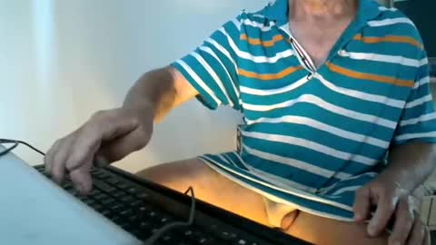 fullballbag online show from December 2024 10:49:02 PM